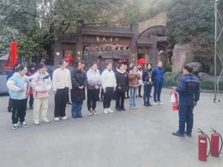 福建雙龍戲珠酒業(yè)有限公司開(kāi)展消防演練